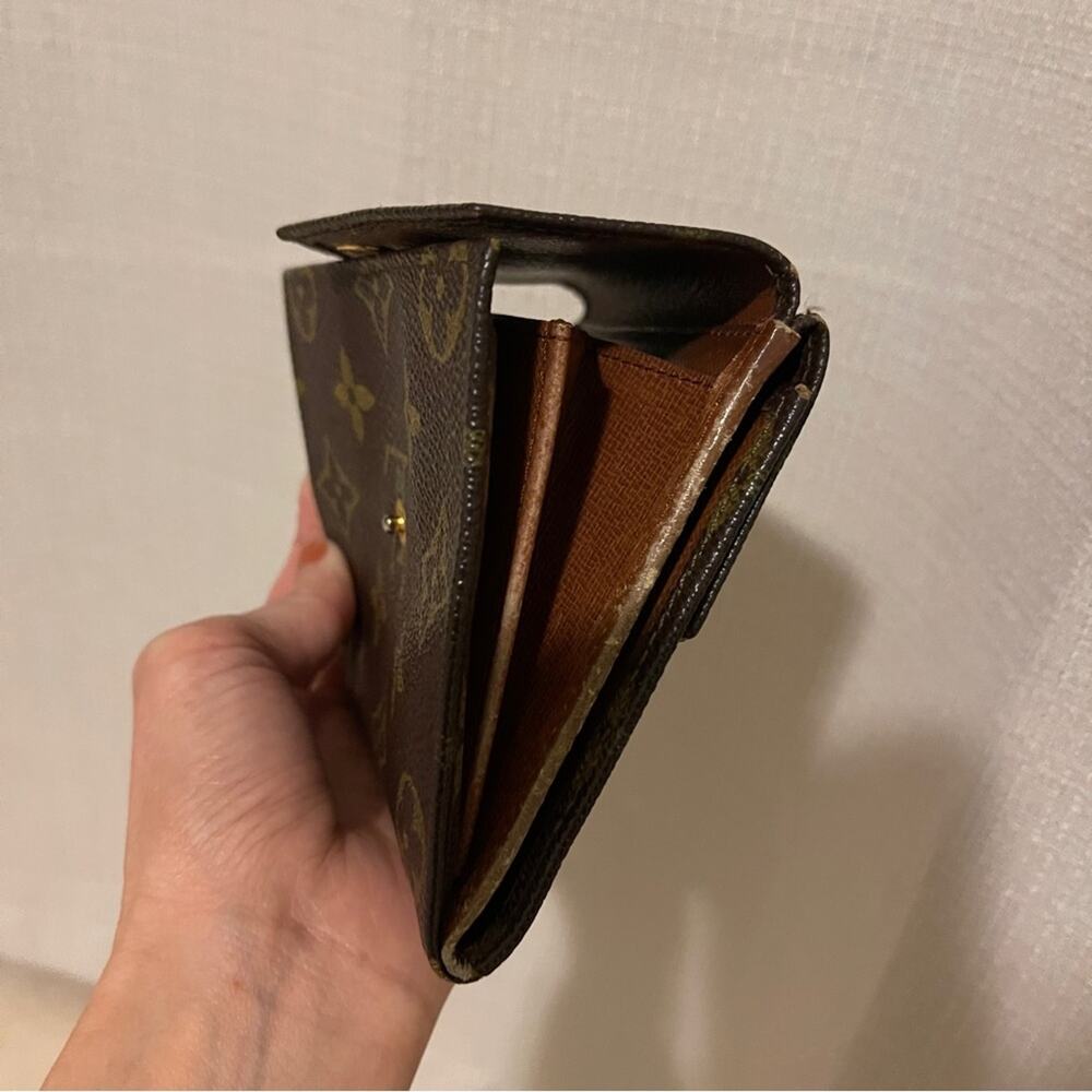 Louis Vuitton Authentic Monogram Compact Bi-fold Wallet Brown - Picture 2 of 11